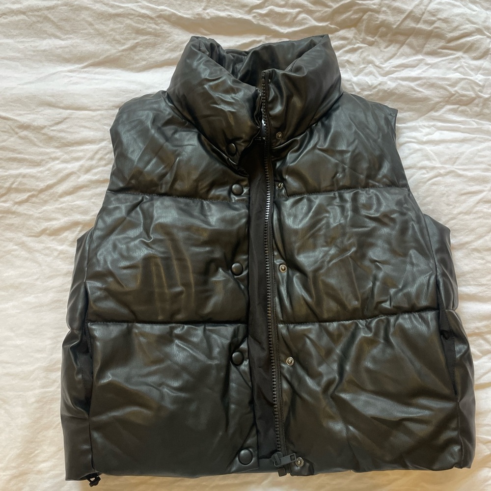 Zara Black Puffer Vest